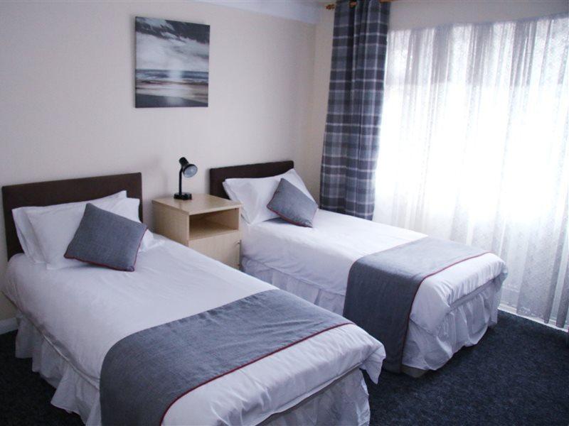 Oyo Honeycroft Lodge Ъксбридж Екстериор снимка